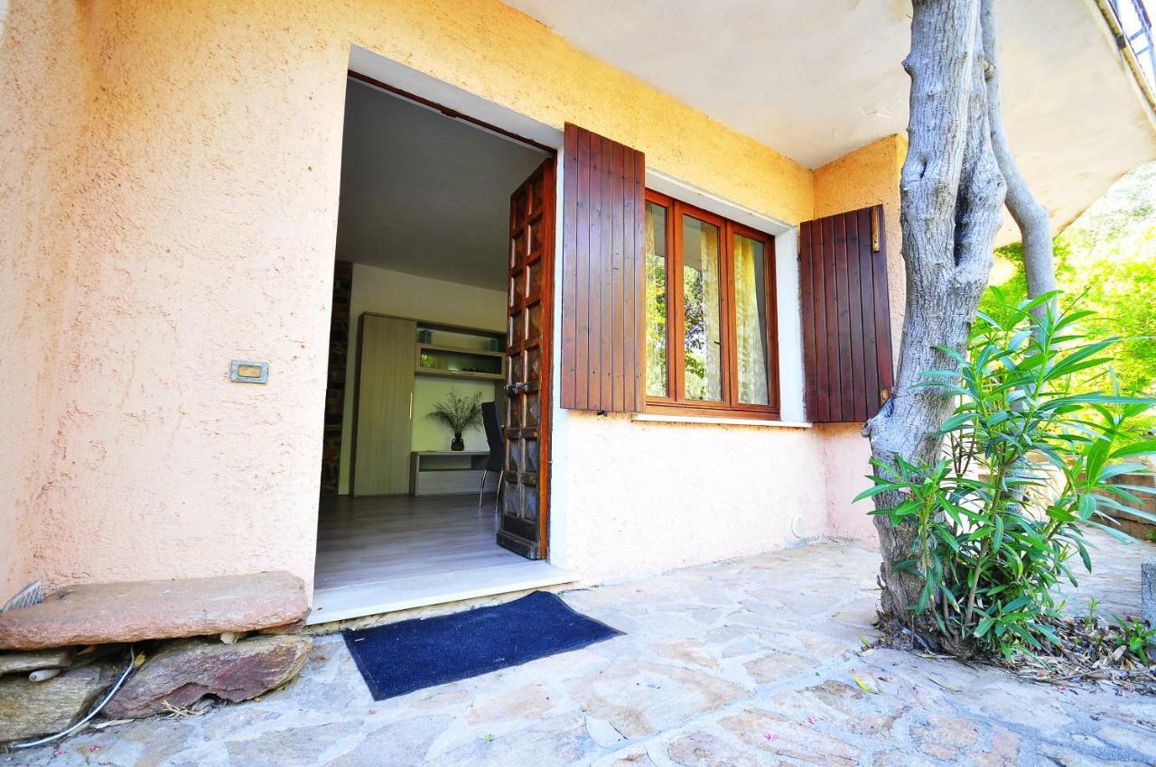 Villa Residenza I Melograni Porto Ottiolu Exterior foto